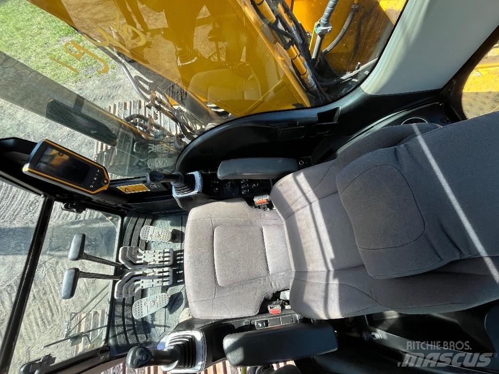 JCB JS 220 LC Raupenbagger