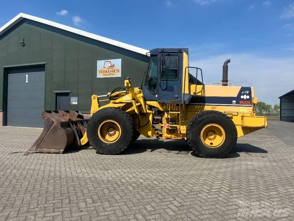 Komatsu WA 320-1 Radlader