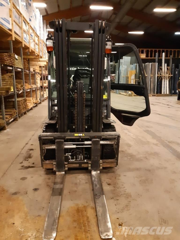 Toyota 02-8FDF30 Diesel heftrucks
