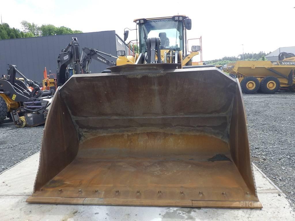 Volvo L 220 H Radlader
