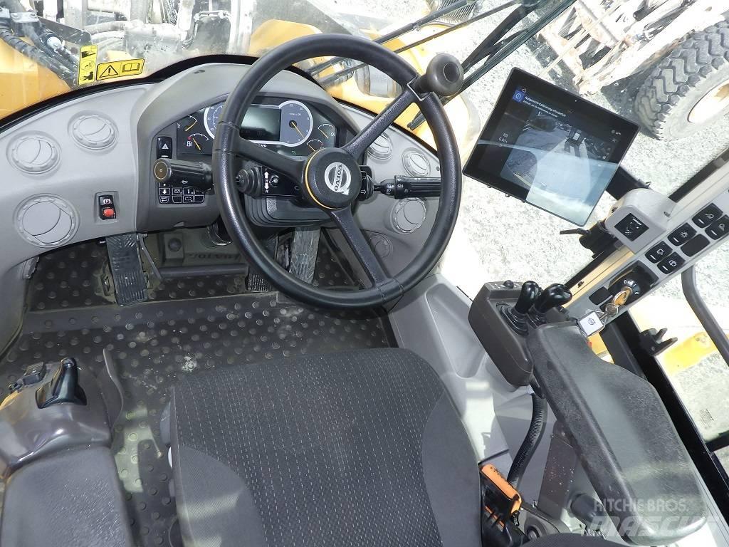 Volvo L 220 H Radlader