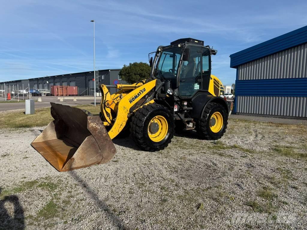Komatsu WA 100M-7 Radlader