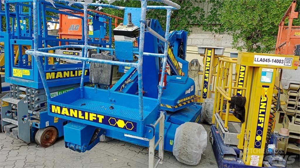 UpRight AB38 Gelenkteleskoparbeitsbühnen