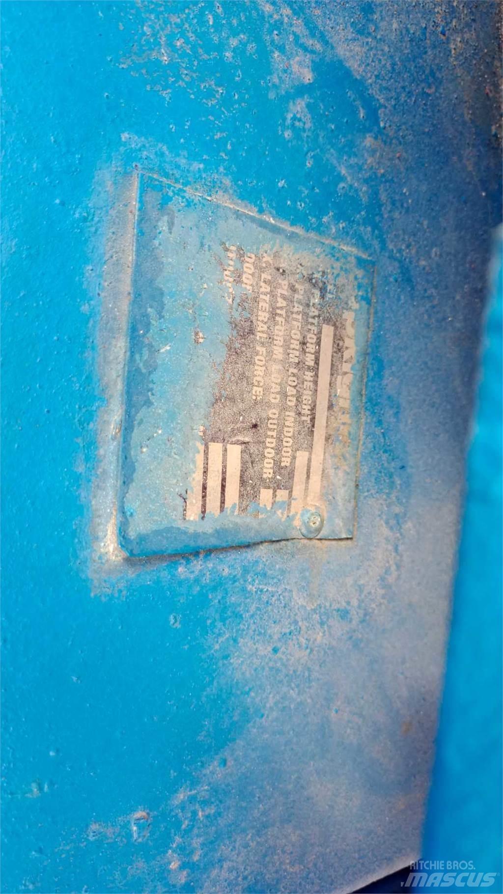 UpRight AB38 Gelenkteleskoparbeitsbühnen