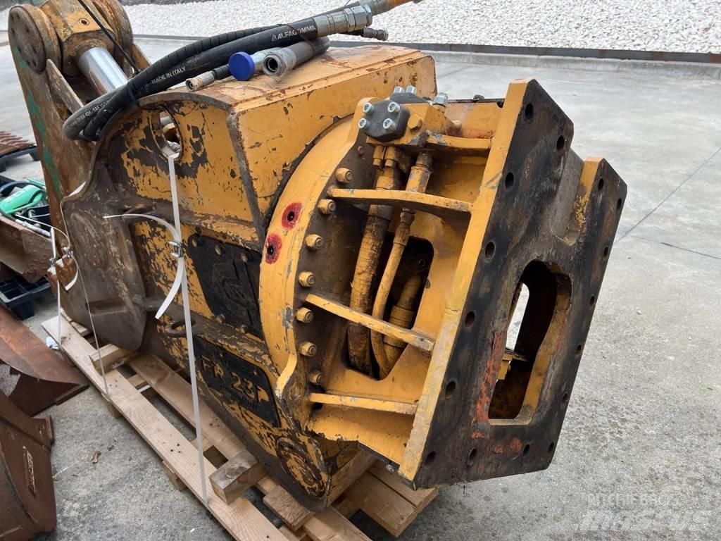 Trevibenne FR 23P Greifer