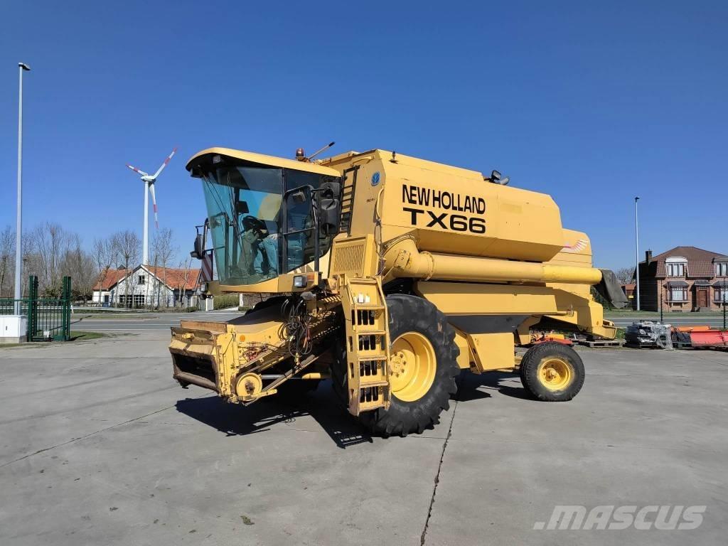 New Holland TX 66 Mähdrescher