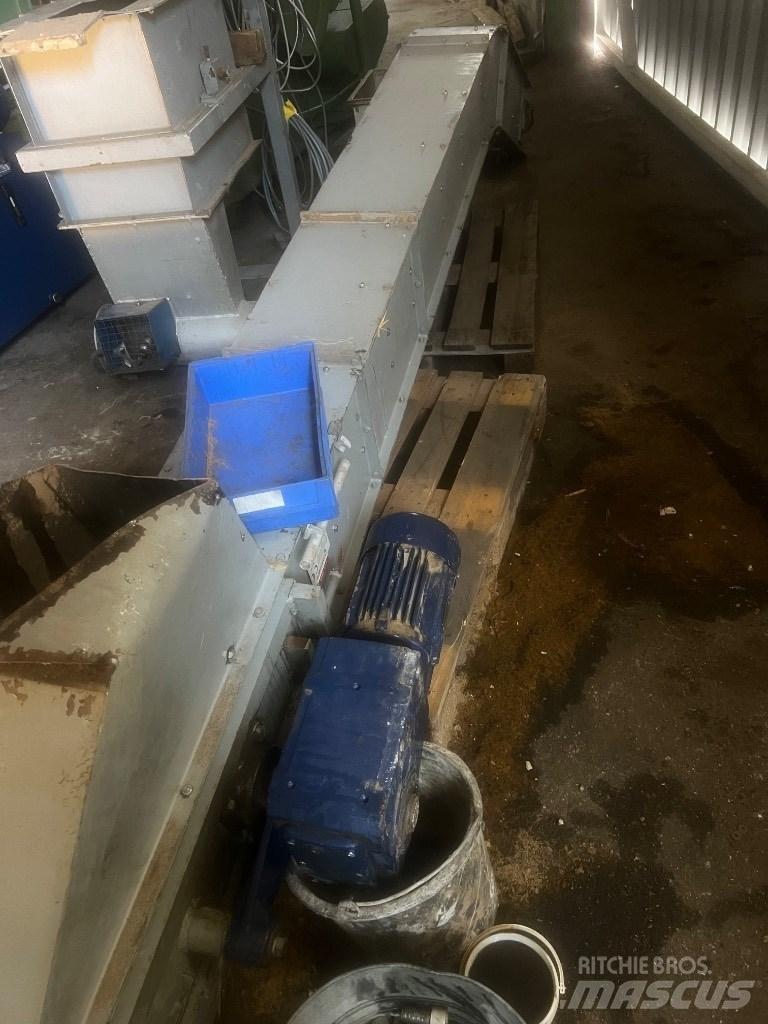 Lindner VEGA 1500 Schredder