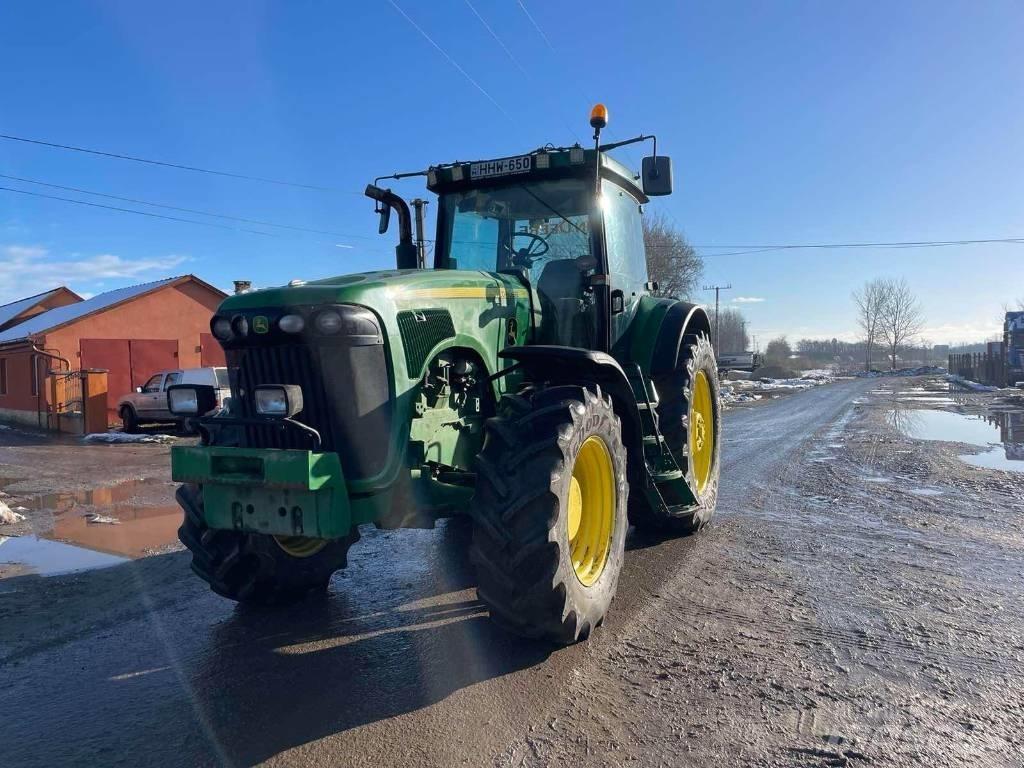 John Deere 8320 Traktoren