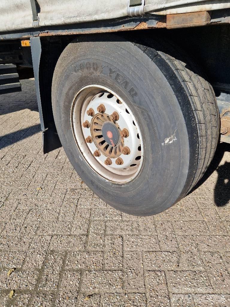 Krone sd Curtainsiderauflieger