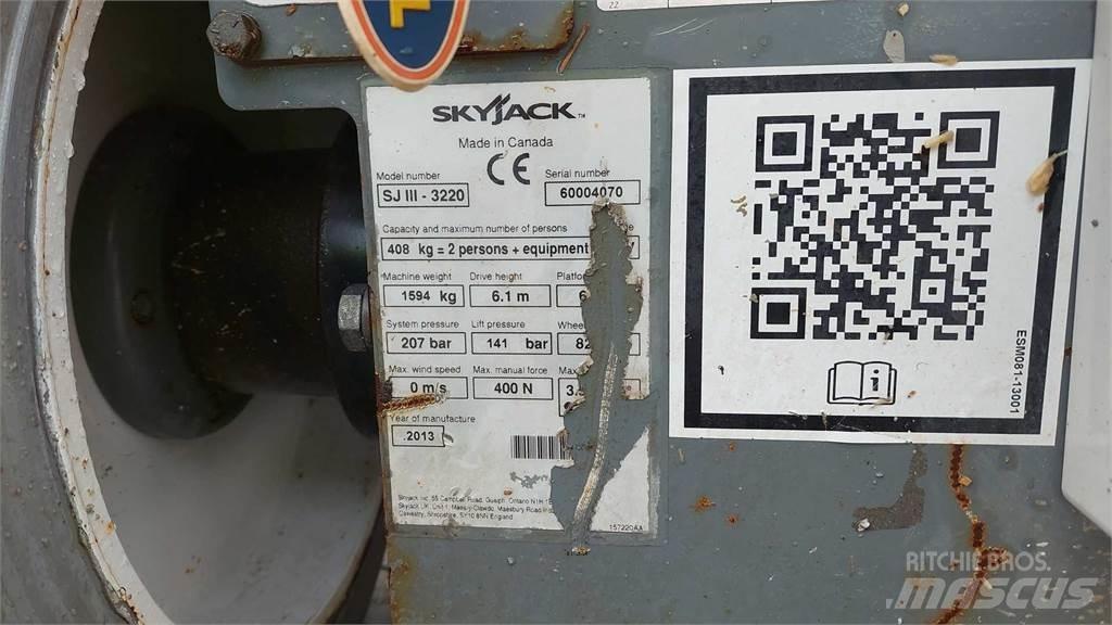 SkyJack SJIII3220 Scheren-Arbeitsbühnen