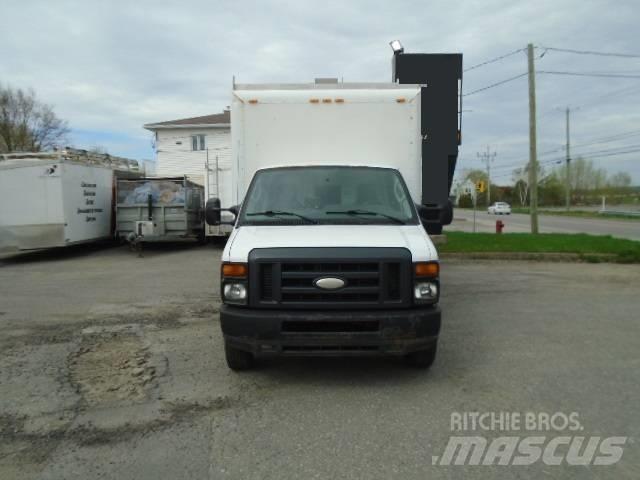 Ford E 350 Lieferwagen