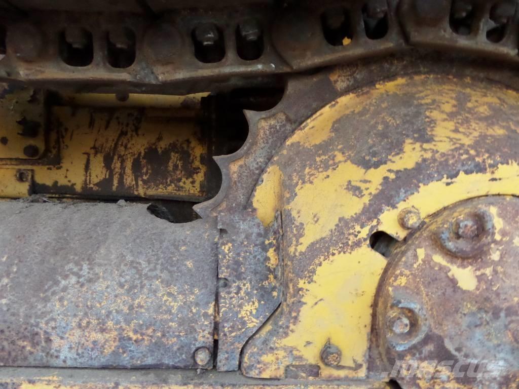 CAT D 4 E Bulldozer
