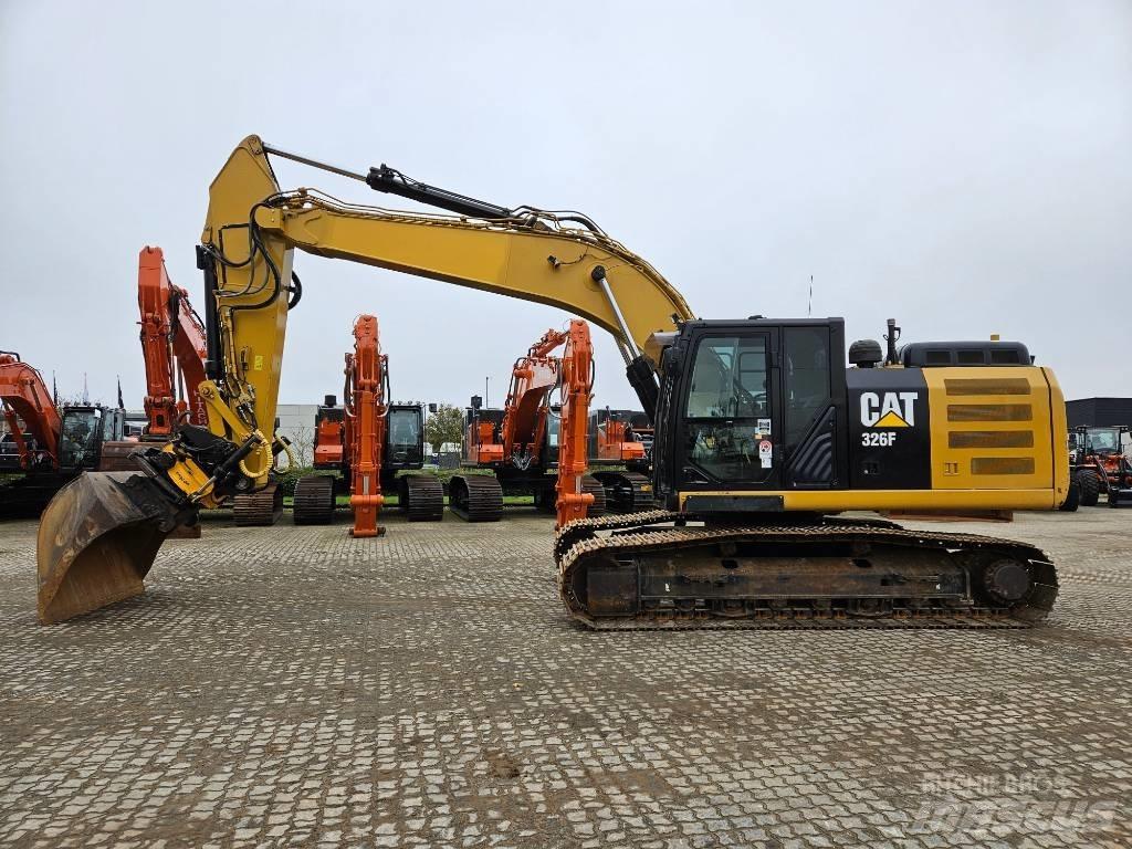 CAT 326 F L Raupenbagger