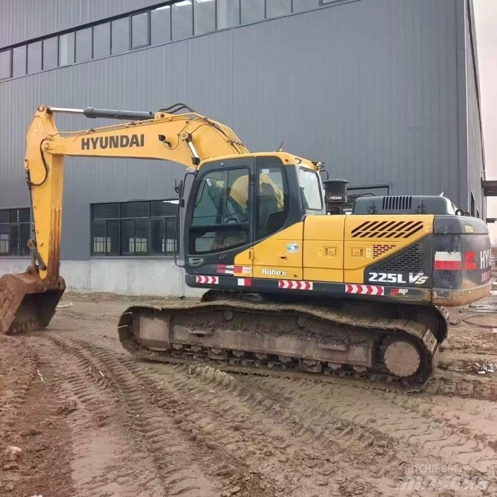 Hyundai R225LVS Mobilbagger