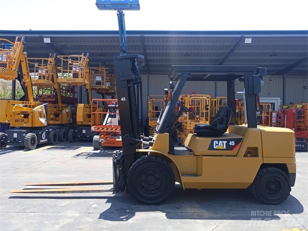 CAT DP45K Diesel heftrucks