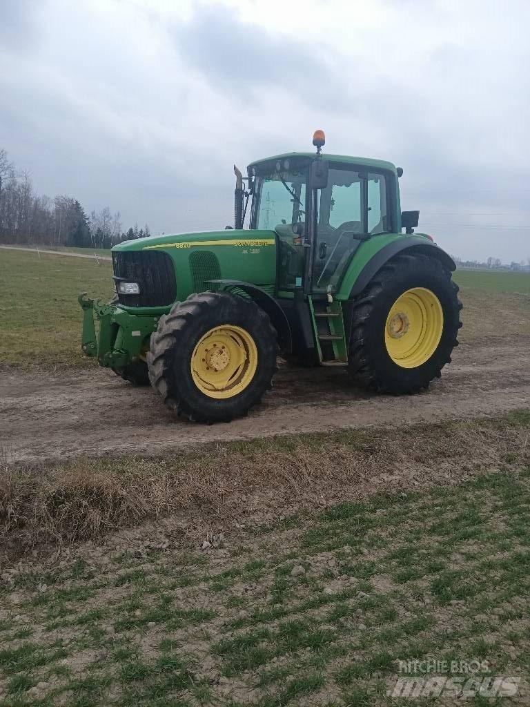 John Deere 6820 AQ Traktoren