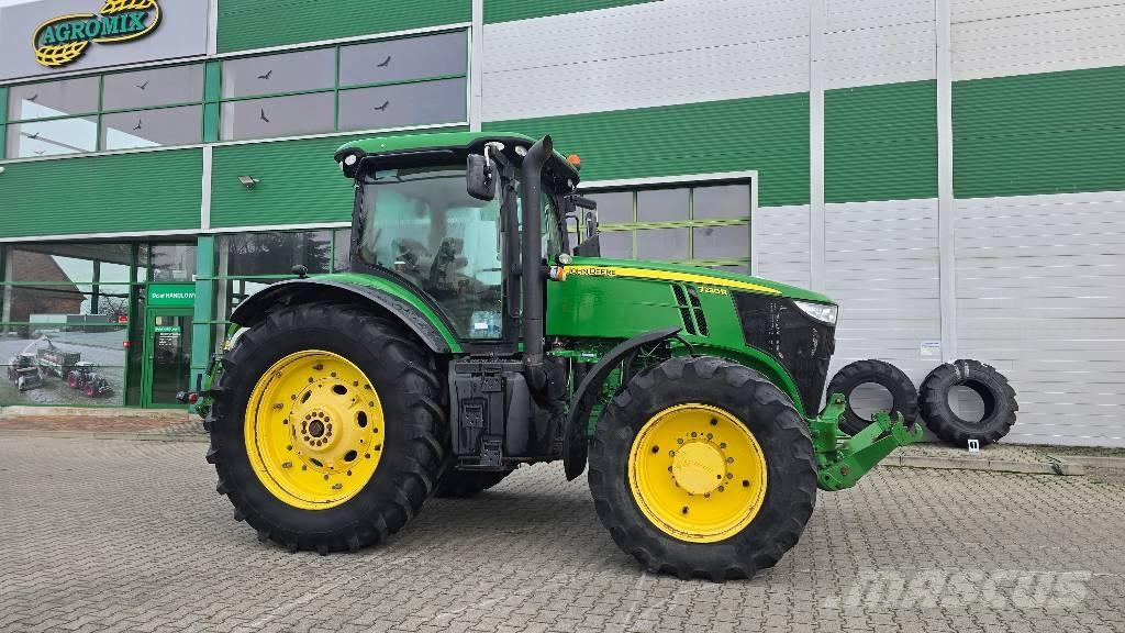 John Deere 7230 R Traktoren