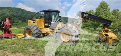CAT 545D Stammholzschlepper