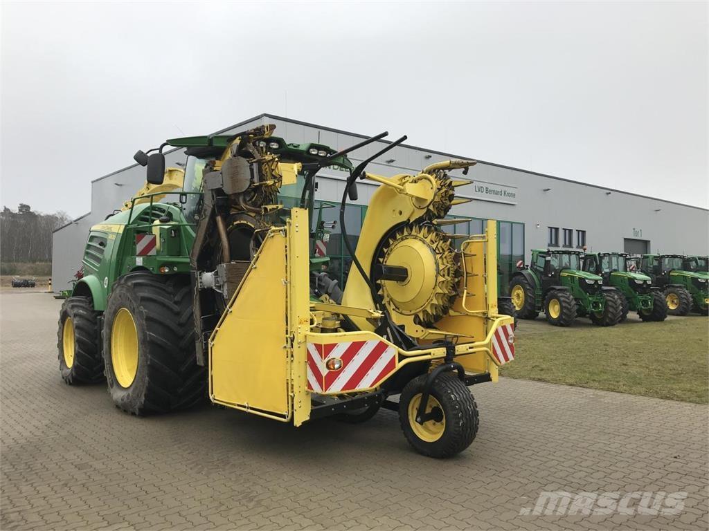 John Deere 8600 Selbstfahrende Häcksler