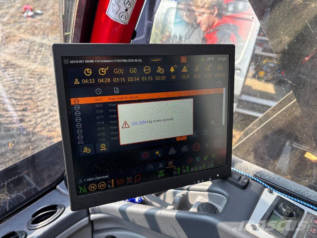 Komatsu 931XC Harvester