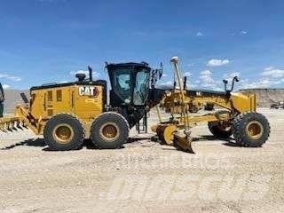 CAT 16 Grader