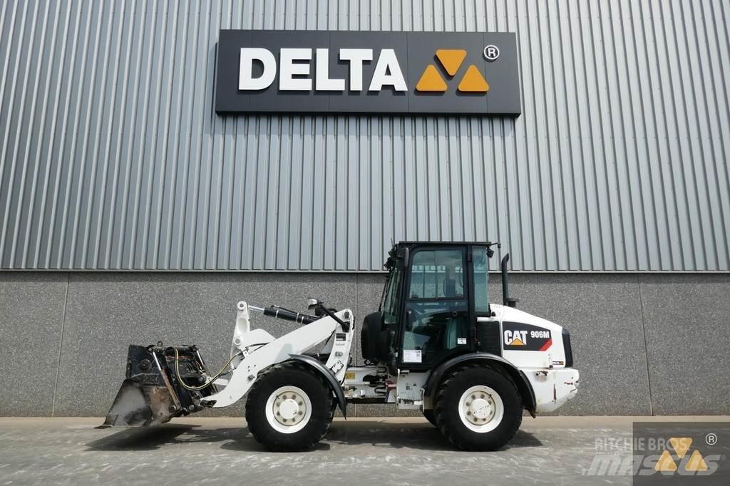 CAT 906M Radlader