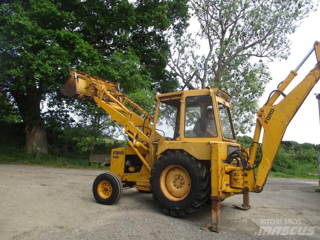 Ford 550 Baggerlader