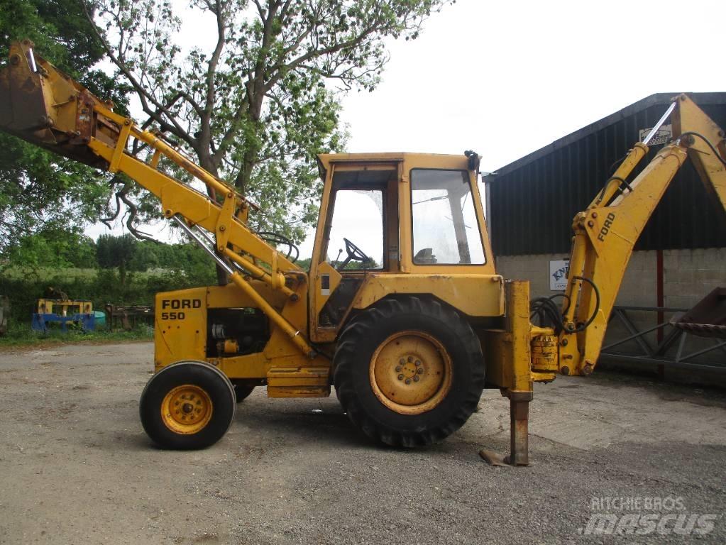 Ford 550 Baggerlader