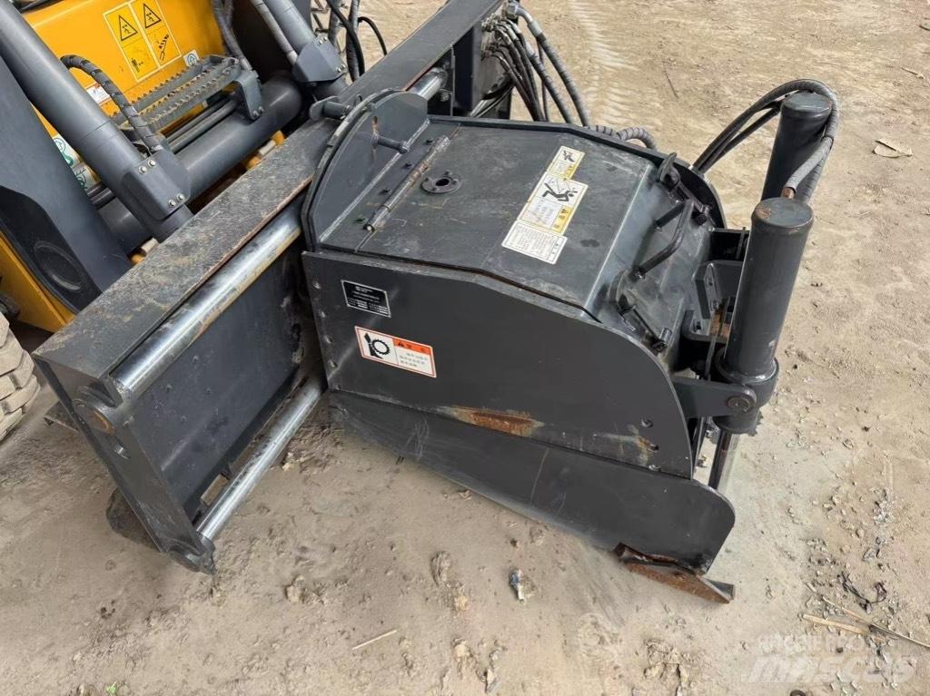 LiuGong 385 B Kompaktlader