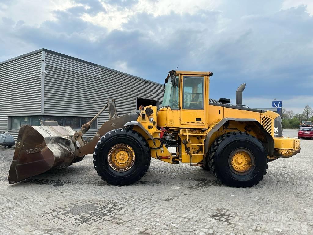 Volvo L120E Radlader