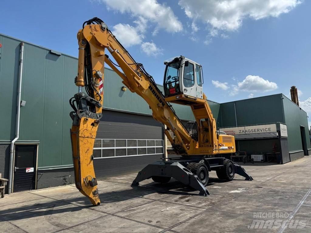 Liebherr A 924 C Materialumschlag