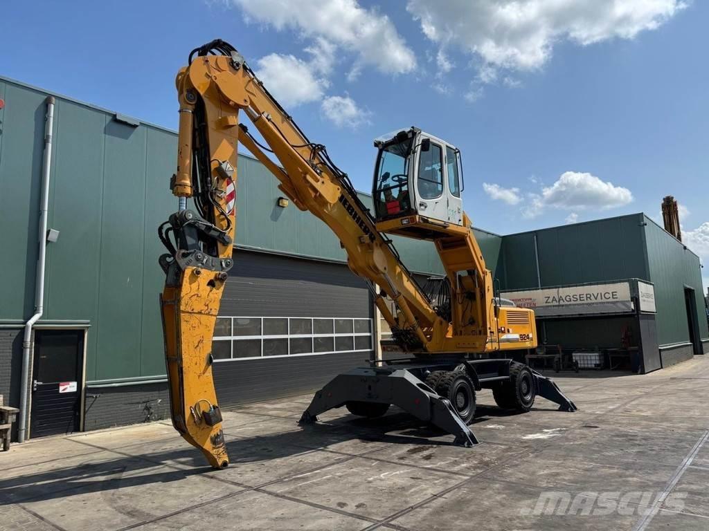 Liebherr A 924 C Materialumschlag