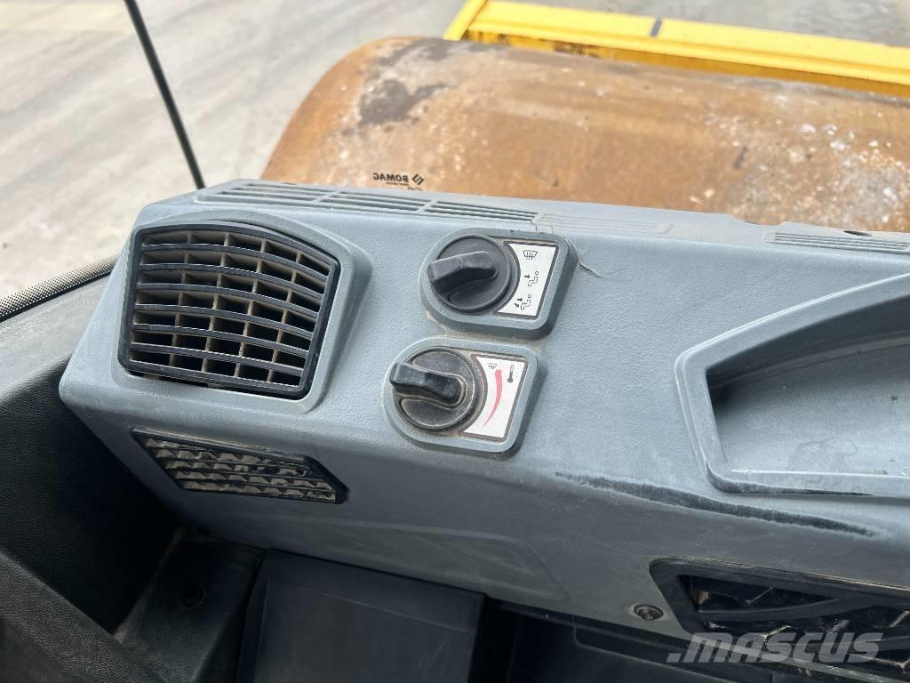 Bomag BW213D-5 Walzenzüge