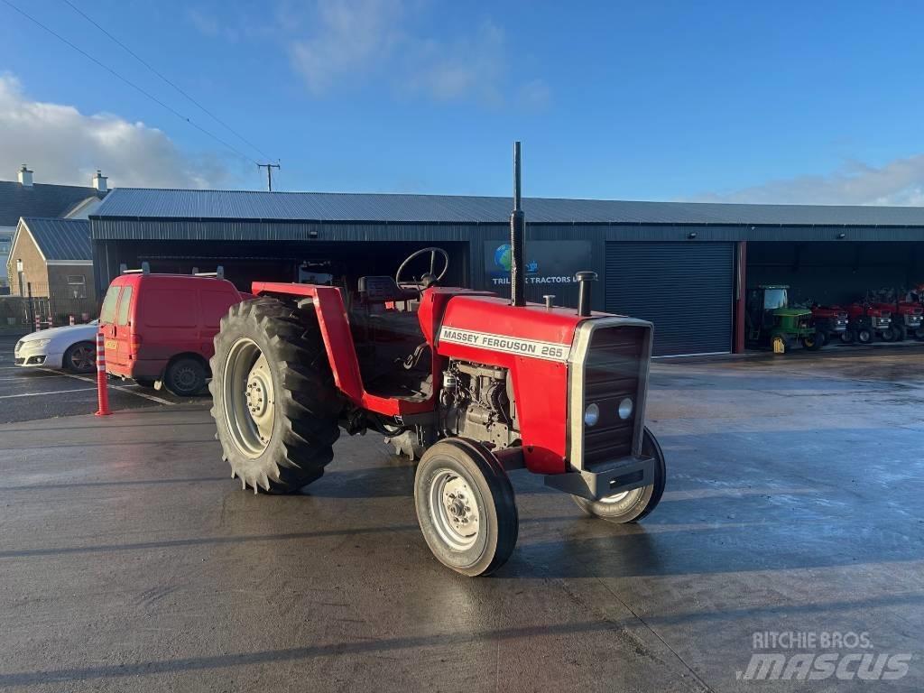 Massey Ferguson 265 Traktoren