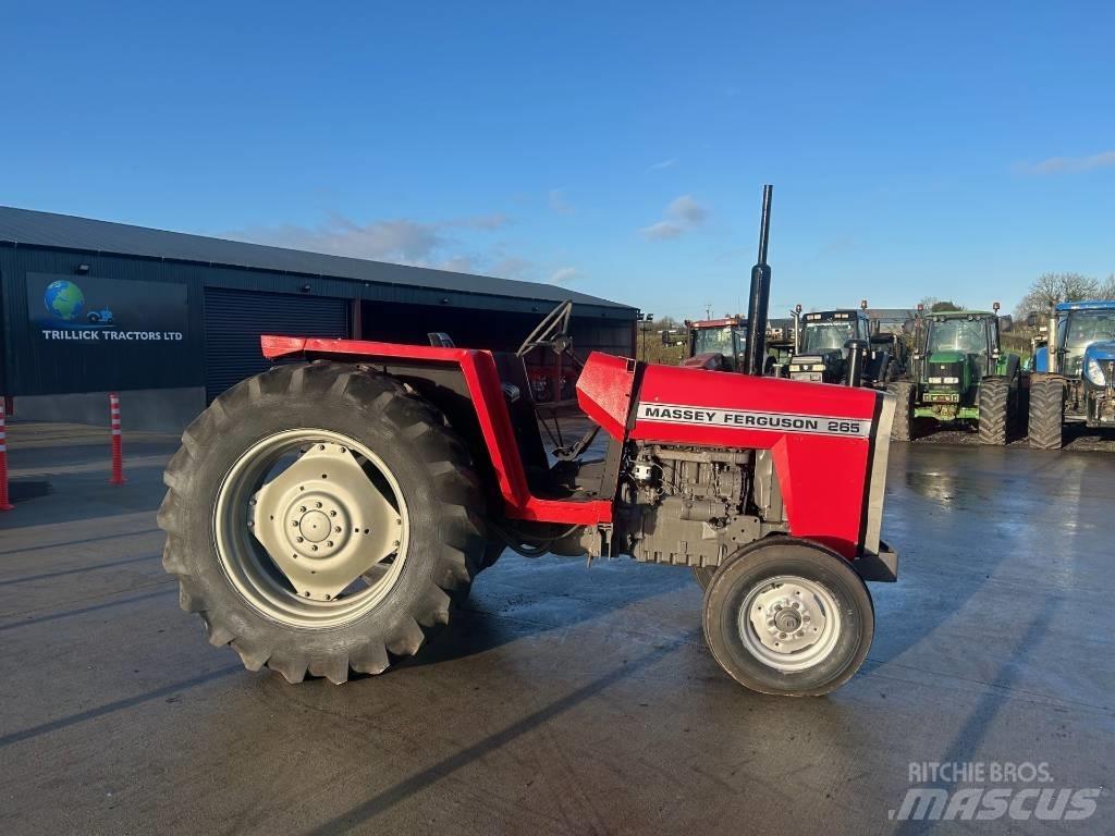 Massey Ferguson 265 Traktoren