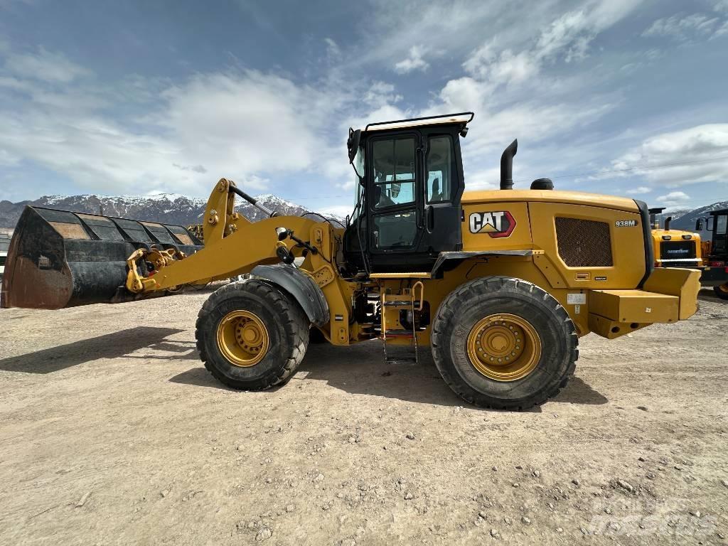 CAT 938M Radlader