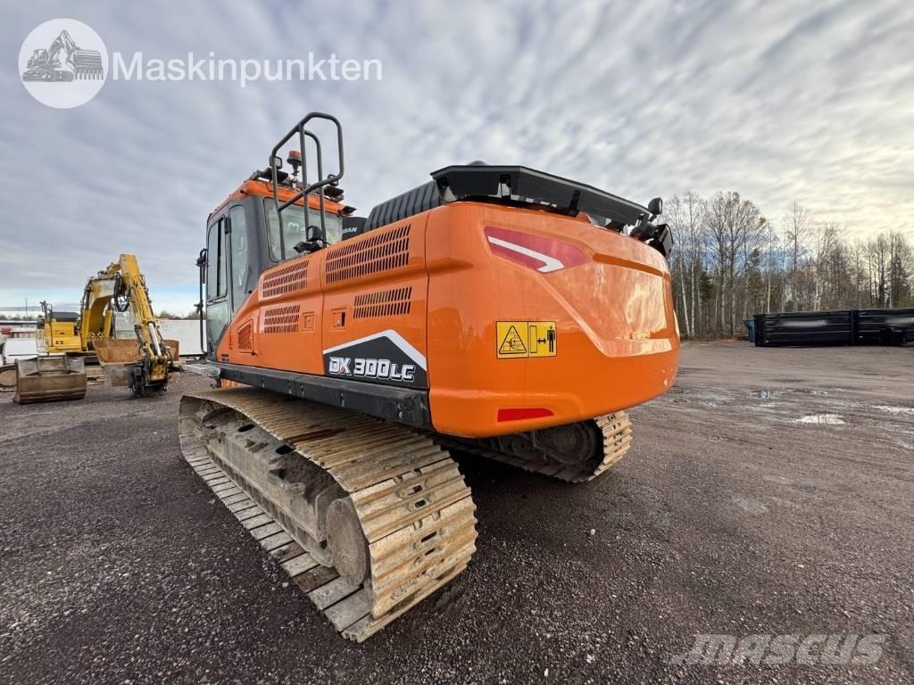 Doosan DX 300 LC Raupenbagger