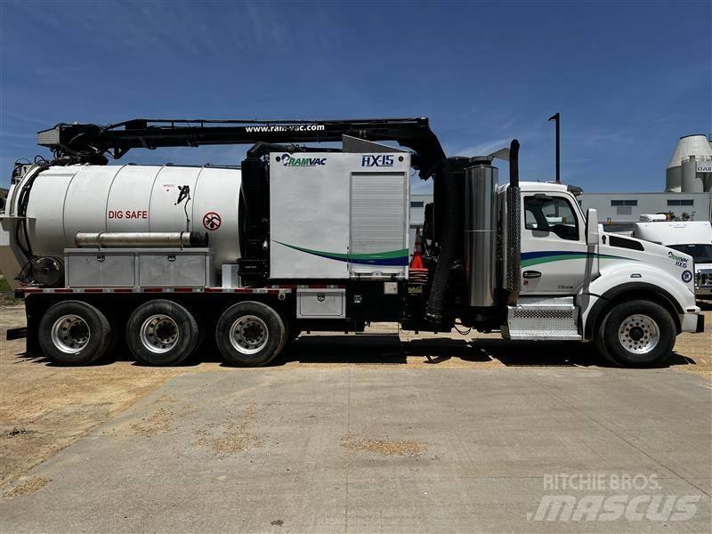 Kenworth T880 Saug- und Druckwagen