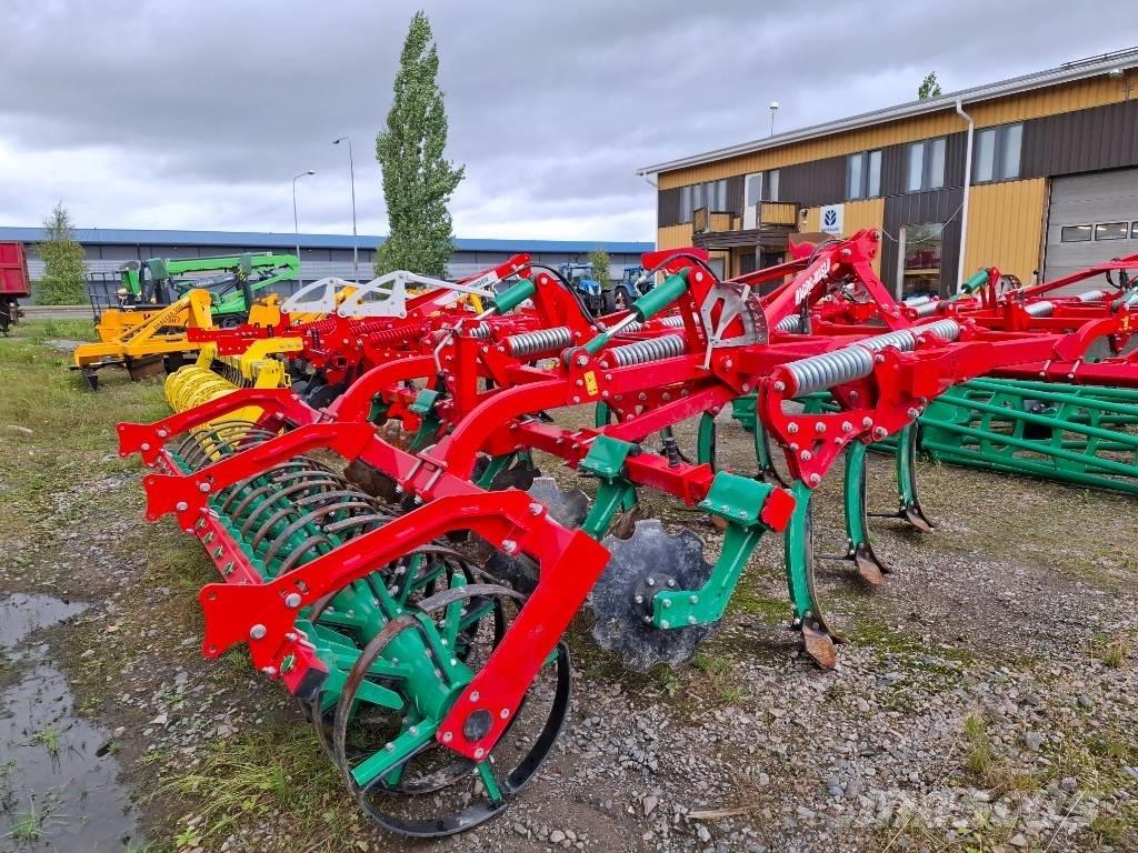 Agro-Masz Runner 30 Grubber