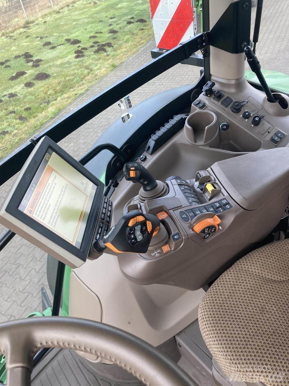 John Deere 6R 195 Traktoren