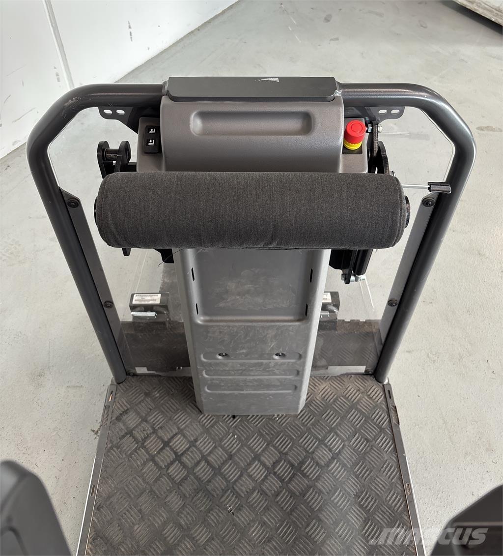 UniCarriers EPL100 Niederhub-Kommissionierer