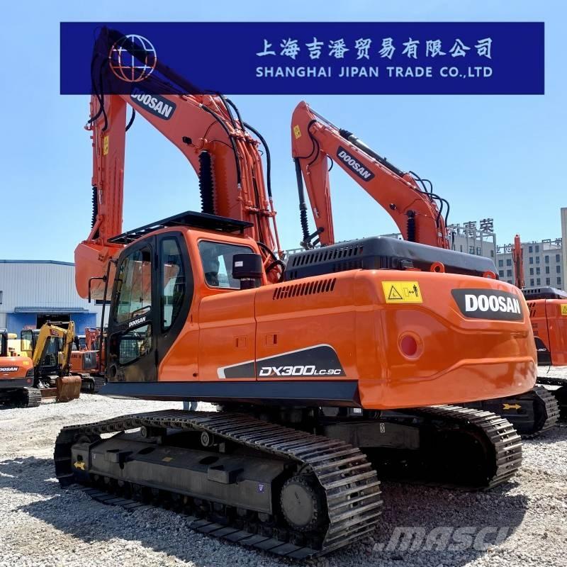 Doosan DX 300 Raupenbagger
