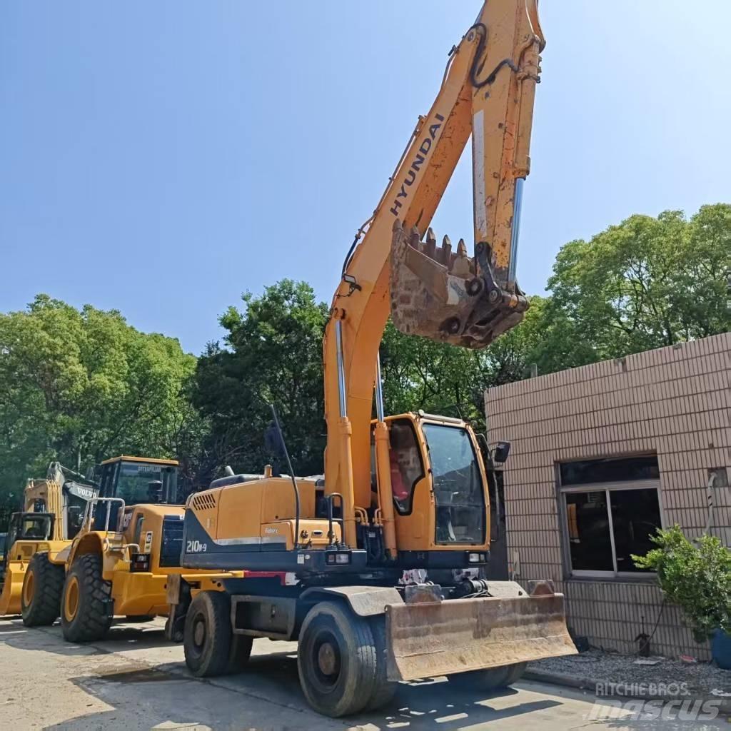 Hyundai R210w-9 Midibagger  7t - 12t