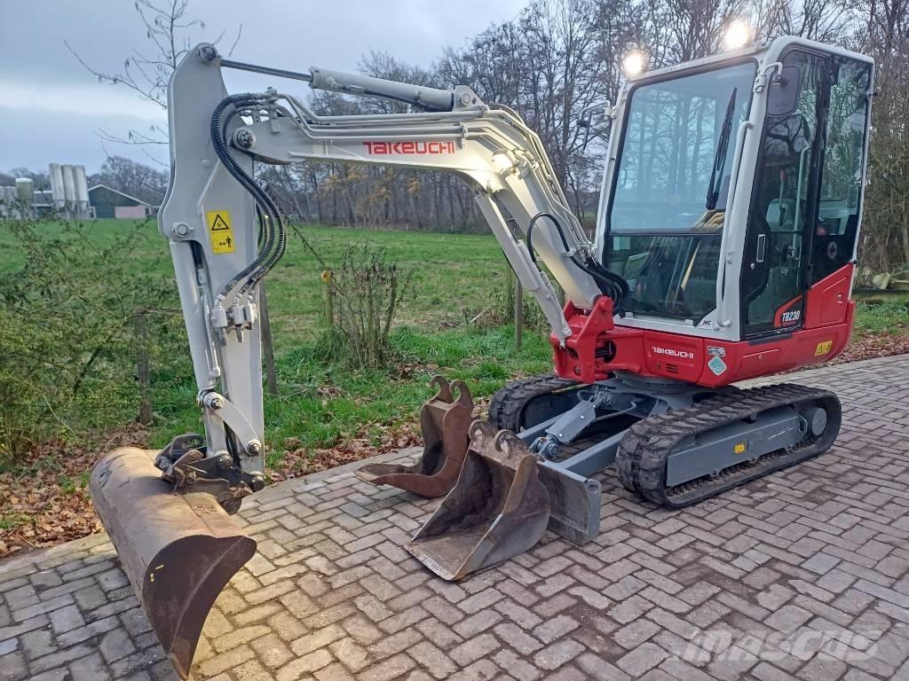Takeuchi TB 230 Minibagger < 7t