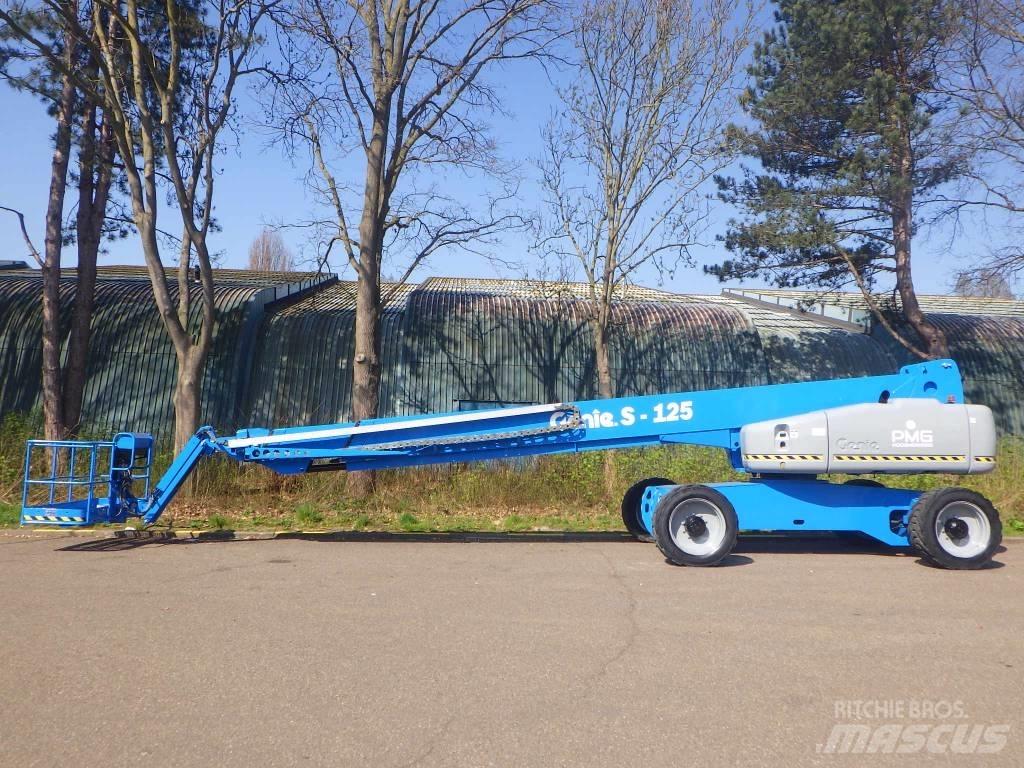 Genie S125 Teleskopbühnen