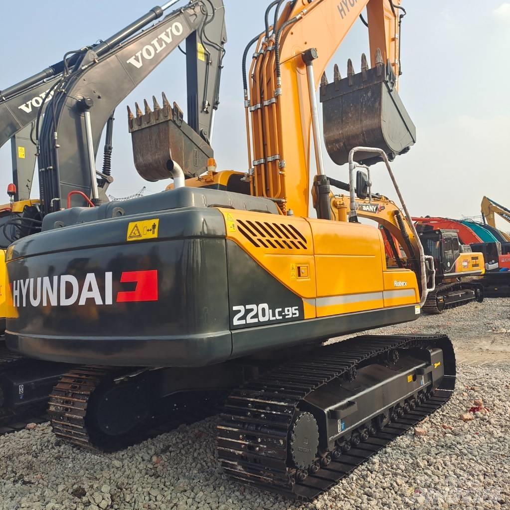 Hyundai R220LC-9S Raupenbagger