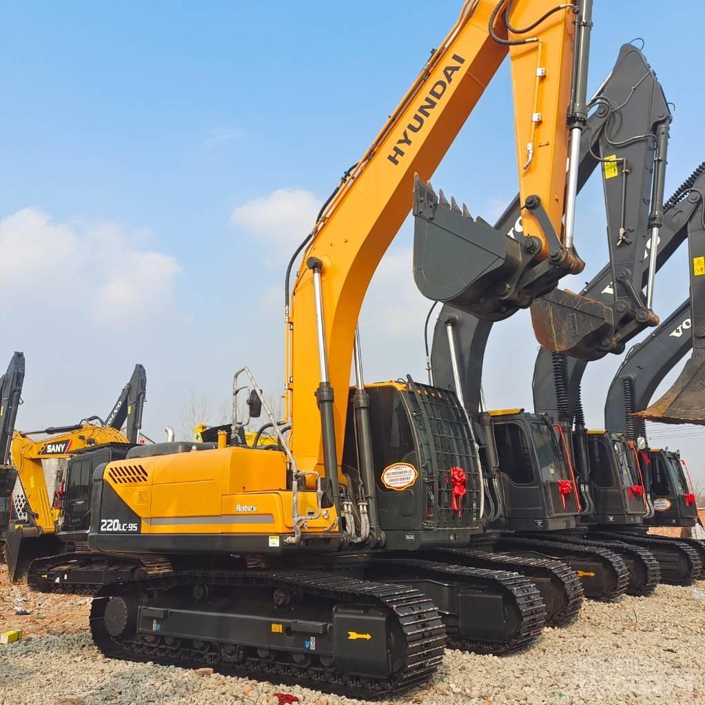 Hyundai R220LC-9S Raupenbagger