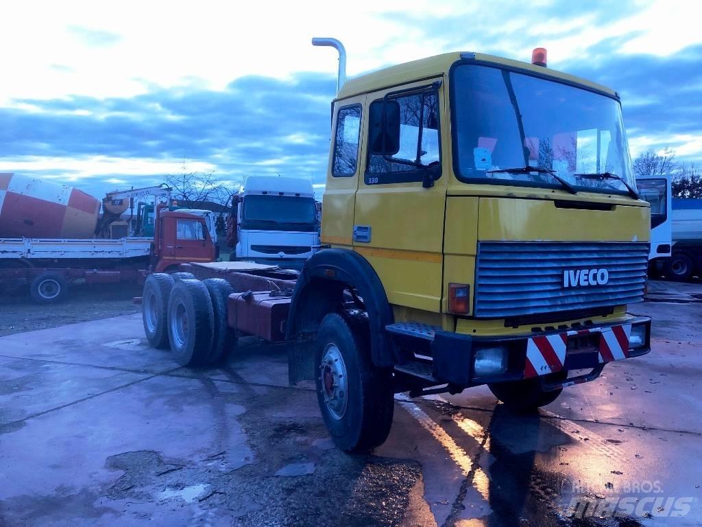 Iveco 330-26 Andere Fahrzeuge
