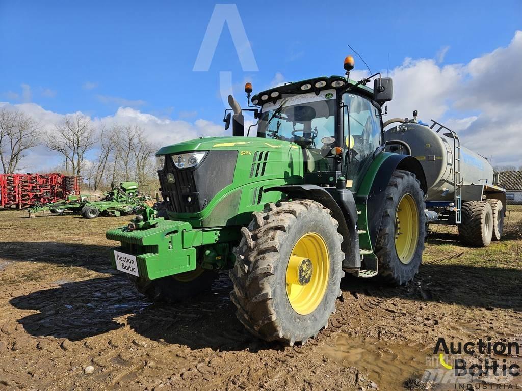 John Deere 6215 R Traktoren
