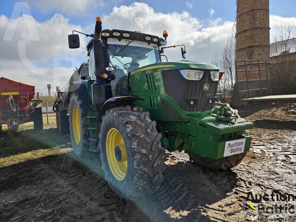 John Deere 6215 R Traktoren